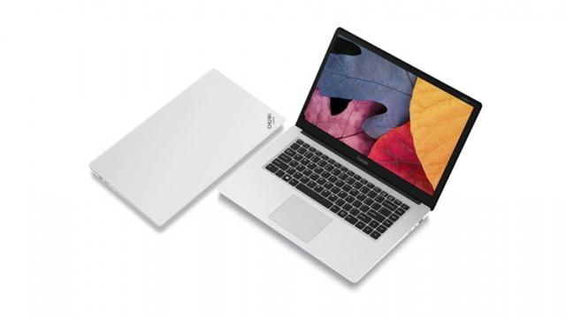 <b>Notebook-ul CHUWI LapBook la reducere pe Cafago.com! Are 4 GB RAM, ecran FHD și procesor Intel</b>Cei de la Cafago.com ne oferă astăzi un cod de reducere pentru notebook-ul CHUWI LapBook, terminal care se prezintă chiar bine la unele aspecte. Prin folosirea codului promoțional pe care îl veți găsi la finalul acestui articol puteți achiziționa