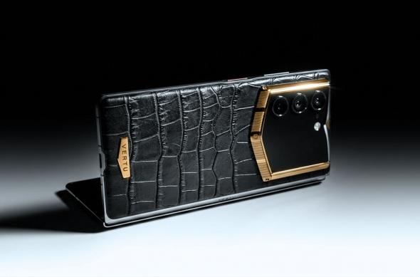 Vertu AlphaFold - Fotografii oficiale: download (62).jpg
