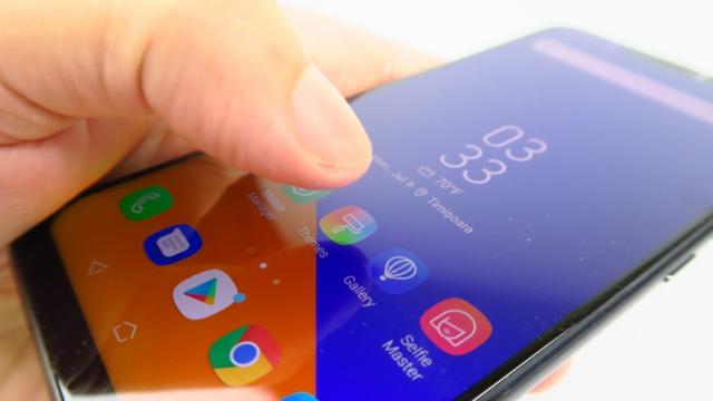 <b>ASUS ZenFone 5z primește gesturi de navigare în stil Android Pie, prin intermediul unei actualizări software</b>Din această săptămână taiwanezii de la ASUS au început distribuirea unui nou update pentru flagship-ul ASUS ZenFone 5z, actualizare ce aduce printre altele și noi gesturi de navigare în stilul lui Android 9.0 Pie. Pachetul software are o mărime