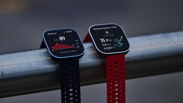 <b>E LUNI e AMAZON: Amazfit Bip 6 smartwatch cu ecran AMOLED de 1,97”, GPS integrat, AI și autonomie de 14 zile</b>Dacă e luni, e momentul perfect să descoperim gadgeturi noi care merită toată atenția — mai ales când sunt în promoție! Azi mi-a atras privirea un ceas inteligent care face furori pe Amazon și care vine cu o reducere de 6% aplicată deja: Amazfit Bip 6