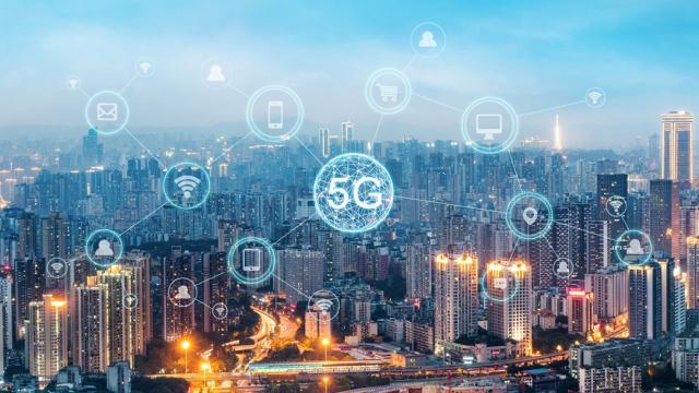 <b>Rețea deterministă DetNet 5G, elementul cheie al unei noi industrii </b>Anul 2019 a fost perioada în care lumea a asistat la lansarea serviciilor 5G și cu trecerea lunilor, rețelele și serviciile 5G au fost implementate mai rapid decât ne așteptam. Conform datelor obținute de la GSA