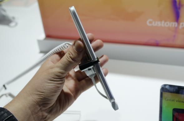 Alcatel A3 - Fotografii Hands-On de la evenimente: Alcatel-A3_002.JPG