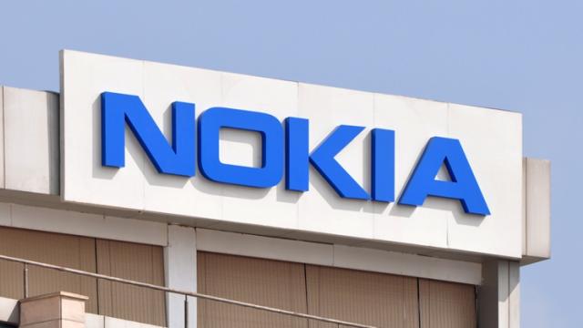 <b>Iată pe ce loc s-a aflat Nokia la capitolul vânzări smartphone pe piața europeană în trimestrul 1 din 2018</b>Un studiu realizat de către firma de research Canalys ne aduce astăzi informații cu privire la topul celor mai mari vânzători de smartphone-uri pe piața europeană. Lista include nume deja celebre, dar și pe cei de la Nokia care au reușit să