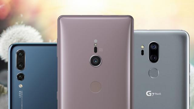 <b>Top 10 cele mai mai populare smartphone-uri high-end pe Mobilissimo.ro în luna aprilie 2018: surprize pe locurile 1 şi 2, un rechin în top 10</b>S-a mai dus o lună și este momentul propice să vă prezentăm care au fost cele mai populare smartphone-uri high-end de pe Mobilissimo.ro pe parcursul lui aprilie, o lună cu multe lansări de altfel. Avem surprize pentru locurile 1 și 2