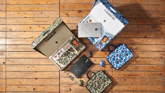 <b>ASUS a lansat ediţia exclusivă Vivovook S 15 OLED BAPE(R) Edition, inspirată de îmbrăcăminte stradală</b>ASUS a lansat o ediţie cool de laptop Vivobook în această săptămână, mai precis modelul exclusiv Vivobook S15 OLED BAPE Edition. E vorba aici despre o colaborare revoluţionară cu brandul de îmbrăcăminte stradală A BATHING APE