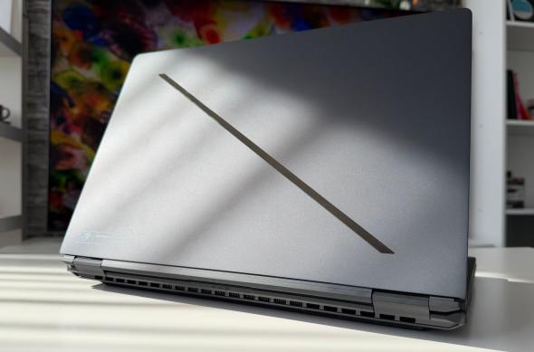 ASUS ROG Zephyrus DUO 2026 (GX651) - Design: ASUS_ (31).jpg