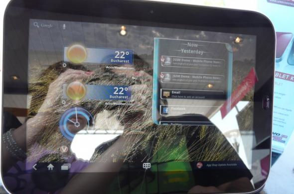 Lenovo IdeaPad K1 Într-o experiență hands-on de la Lenovo Do Tour 2011 (Video): p1240120jpg.jpg