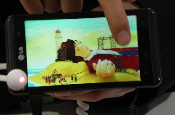 MWC 2011: LG Optimus 3D aduce tehnologia 3D pe micile ecrane; iată cum se comportă handsetul! (Video): dscn3263jpg.jpg