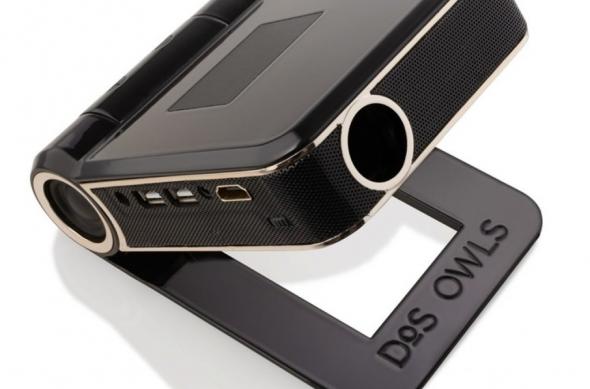 Odin este un mini proiector Android care ține loc de PC și televizor (Video): owl_11_1200.jpg
