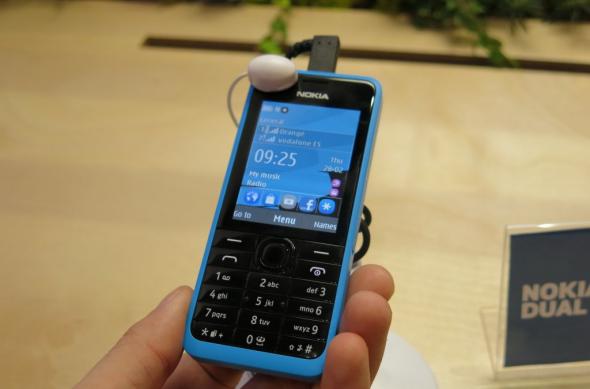 MWC 2013: Nokia 301 În acțiune Într-o experiență hands on, un feature phone cu funcții atractive (Video): nokia_301_01jpg.jpg
