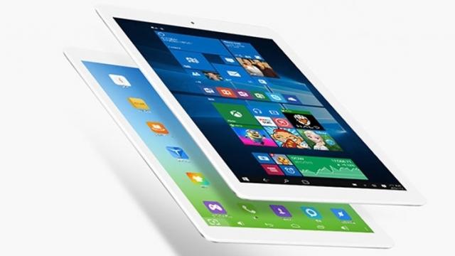<b>Tableta dual-boot Teclast X98 Plus II la un preț special în acest weekend; costă doar 640 lei</b>Tabletele dual-boot sunt la mare căutare în acest moment, și asta pentru că oferă utilizatorilor posibilitatea de a se bucura atât de numeroase funcții multimedia, dar și de funcții de productivitate. Teclast aduce în portofoliul propriu o serie de astfel
