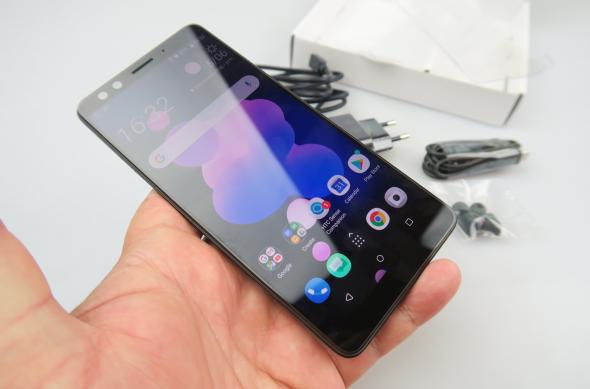HTC U12+ - Unboxing: HTC-U12-Plus_070.JPG