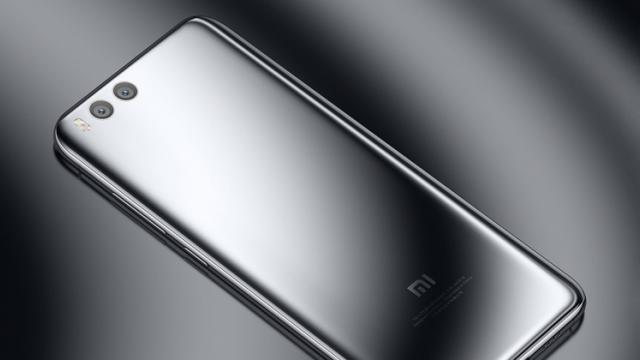 <b>Xiaomi confirmă prezența tehnologiei de încărcare wireless pe flagship-ul Mi 7</b>Direct din partea celor de la Xiaomi vine astăzi și confirmarea faptului că viitorul flagship Mi 7 va opta pentru tehnologia de încărcare wireless, o dotare ce îi va încânta pe fani. Noul telefon este așteptat să sosească la bord cu un procesor