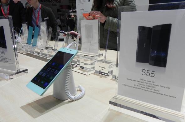 MWC 2014: Gionee Elife S5.5 hands on preview - cel mai subțire telefon din lume ora actuală, coboară sub 6 mm grosime (Video): dscn4953jpg.jpg