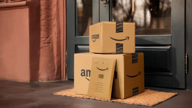 <b>Vrei un pachet Amazon nerevendicat? Loteria coletelor nedesfăcute a început într-o țară europeană</b>Ce se întâmplă cu pachetele Amazon nerevendicate? E o întrebare pe care ne-am pus-o cu toții probabil și ne gândim că fie ajung înapoi la cel care le-a trimis, fie rămân în sistem și sunt valorificate acum. Azi aflăm de la Hotnews