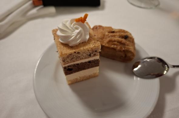 Samsung Galaxy A57 - Food Photos: 20260401_194136.jpg