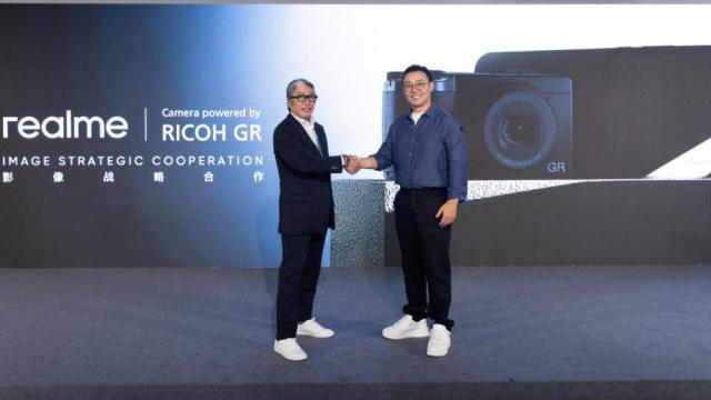 <b>Ce aduce realme GT 8 Pro pe partea foto ca urmare a parteneriatului cu Ricoh? Filtre, stiluri foto iconice</b>Cu pași repezi se apropie și lansarea lui realme GT 8 Pro, iar dacă până acum flagship-urile GT ale acestui brand s-au axat pe a oferi baterii mari și performanță de top, de această dată se bifează și partea foto. Am aflat recent cum