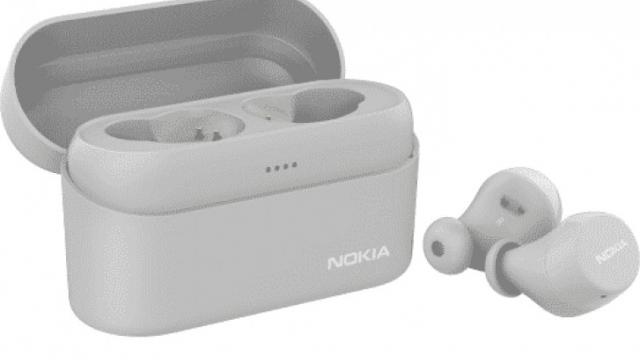 <b>Nokia lucrează la o pereche de căşti wireless Power Earbuds Lite; Ce ştim despre ele</b>Ei bine acum aflăm că ni se pregăteşte un nou set de căşti, cunoscut drept Nokia Power Earbuds Lite. Acesta ar veni în completarea lui Nokia Power Earbuds BH-605, model lansat cu ceva vreme în urmă.
