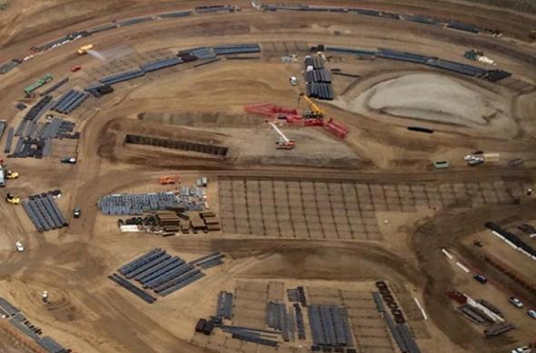 Noi fotografii cu "OZN-ul" Apple Campus 2 În construcție confirma forma circulară a structurii: 10091_2137_140805_campus2_4_xl.jpg