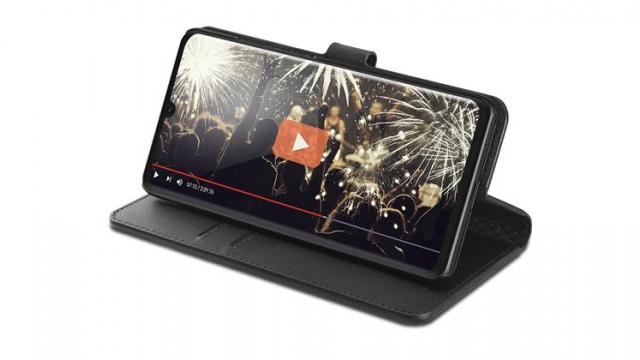 <b>Huawei P30 și Huawei P30 Pro se lasă admirate în noi randări din partea producătorului de huse Spigen</b>La câteva zile distanță de la aflarea veștii că Huawei nu își va aduce flagship-urile P30 și P30 Pro în cadrul MWC 2019, preferând o lansare ulterioară în martie, iată că primim astăzi randări proaspete cu noile dispozitive