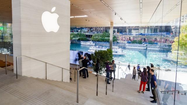 <b>Apple ocupă locul 11 în topul celor mai creative companii din lume; Iată cum stau rivalii Samsung și Google</b>Un studiu recent realizat de către compania Kempler Industries ne aduce astăzi la cunoștiință detalii despre un top al celor mai creative companii din lume. Așa cum spune și titlul, Apple ocupă abia poziția cu numărul 11 în acest clasament