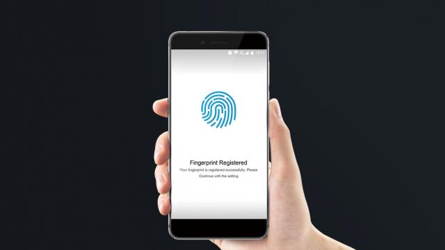 <b>Vernee ne prezintă modalitatea corectă de înregistare a amprentelor pe modelul Mars</b>Cei de la Vernee revin astăzi cu un clip video de tip tutorial în care ne prezintă modalitatea corectă prin care noi amprente pot fi înregistrate pe modelul Mars. După cum probabil știți deja, telefonul de față aduce un scanner de amprente amplasat latera