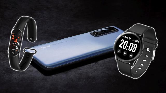 <b>vivo Y70 este acum disponibil în România și îți aduce un smartwatch cadou; Modelele Y20s și Y11 vin cu brățară fitness cadou</b>Acest final de lună aprilie vine cu vești bune pentru cei care așteptau sosirea telefoanelor vivo pe cale oficială în România, producătorul de pe locul 5 global pe piața smartphone, anunțând prin intermediul unui