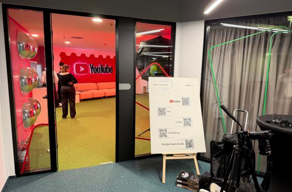 Google România 15 ani - Stand YouTube: YouTube (1).jpg