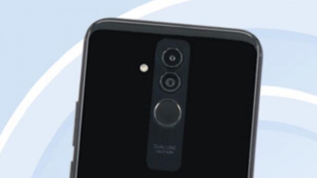 <b>Huawei Mate 20 Lite are toate specificațiile dezvăluite de TENAA; Ecran de 6.3 inch și 6 GB RAM</b>La scurt timp de la dezvăluirea unor fotografii oficiale ale smartphone-ului Huawei Mate 20 Lite, iată că TENAA publică întregul document de certificare asociat acestui produs. Pe această cale aflăm întreaga listă de specificații și descoperim