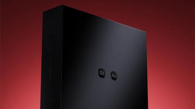 <b>Inelul din jurul camerei lui Xiaomi 17 Ultra va permite rotirea sa pentru zoom </b>Xiaomi are programat un eveniment important de presă pentru mâine 25 decembrie, zi în care va aduce noul cameraphone Xiaomi 17 Ultra, cât și ceasul Watch 5 și căștile Buds 6. Astăzi avem noi materiale teaser, inclusiv clipuri video