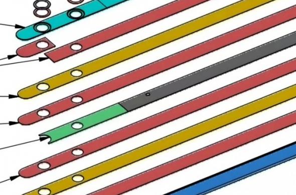 Apple Crossbody Strap iPhone 17 - Leak: curelusa2.jpg