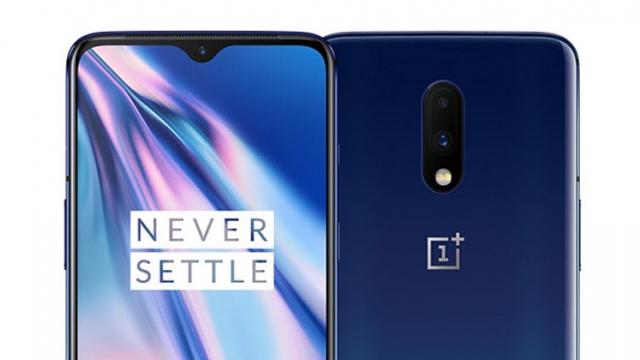 <b>OnePlus 7 disponibil începând de astăzi și pe o nuanță de albastru gradient intitulată "Mirror Blue"</b>La fel cum cei de la Samsung aleg să lanseze noi culori pentru smartphone-urile din portofoliu cu scopul de a da un impuls vânzărilor, fix asta face și OnePlus care astăzi dezvăluie o variantă nouă pentru flagship-ul