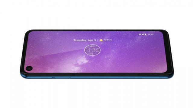 <b>Motorola One Action reapare pe web, cu specificaţii: CPU Exynos 9609, Android One, ecran 21:9</b>Scriam recent că Motorola vrea să extindă serios seria Motorola One, prin modele precum One Action şi One Macro. Despre One Action vorbeam la mijloc de luna iunie, când scăpase cu o cameră triplă în spate şi o cameră