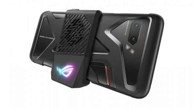 <b>ASUS ROG Phone 2 a fost lansat în China şi costă mai puţin decât te-ai aştepta: în jur de 2150 lei</b>ASUS ROG Phone 2 a avut parte în ultimele 24 de ore de un eveniment de lansare în China şi am aflat în sfârşit şi preţul sau, ultima bucată de puzzle care lipsea. Vă reamintesc că am avut deja un hands on cu telefonul realizat