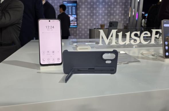 TCL NXTPAPER 70 Pro - Fotografii hands-on CES 2026: 20260107_222440.jpg