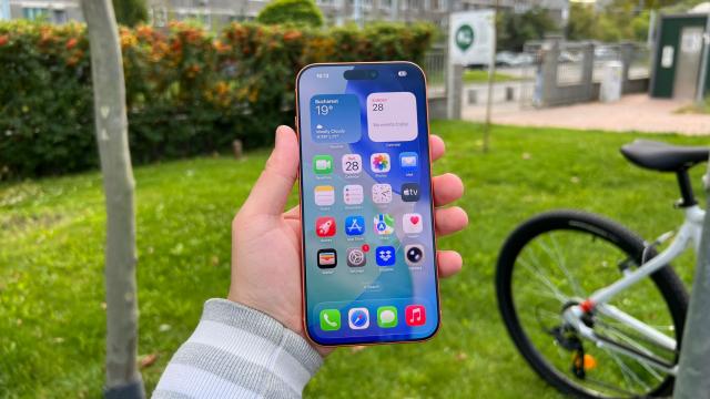 <b>Avem detalii despre display-urile seriei iPhone 18! Dynamic Island mai mic, Face ID integrat sub ecran</b>Zvonacul Digital Chat Station este la treabă și la început de an 2026, iar astăzi ne aduce vești proaspete despre seria iPhone 18, cu mențiunea că toate modelele din lineup sunt testate intern în prezent. Au loc schimbări de diagonală