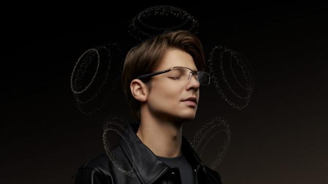 <b>Xiaomi lansează ochelarii inteligenți Mijia Smart Audio Glasses, cu 13 ore de autonomie pentru muzica ta</b>Odată cu debutul global al seriei Redmi Note 15, Xiaomi a prezentat și Mijia Smart Audio Glasses, o pereche de ochelari inteligenți cu difuzoare integrate și un design care încearcă să combine funcționalitatea cu un look modern