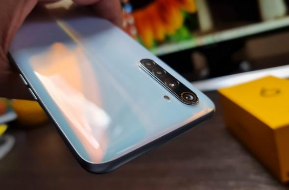 realme 6 - Unboxing: Realme-6_003.jpg