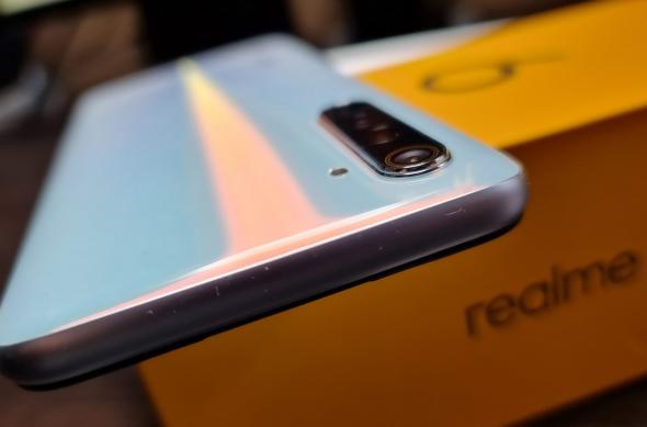 realme 6 - Unboxing: Realme-6_005.jpg