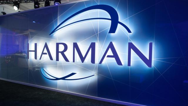 <b>Samsung cumpără Harman, nume respectat în zona produselor acustice şi auto, contra sumei de 8 miliarde de dolari</b>Ceva îmi spune că nu o să mai vedem o cooperare între Huawei Harman/Kardon prea curând, iar acel "ceva" este faptul că Samsung tocmai a cheltuit 8 miliarde de dolari pe compania Harman. Ea este cunoscută pentru produsele sale auto, dar şi pentru..