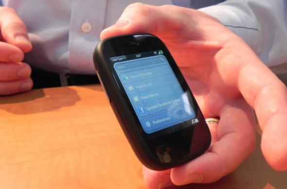 MWC 2011: HP Veer, un telefon mic dar puternic; iată-l În acțiune (Video): dscn3891jpg.jpg