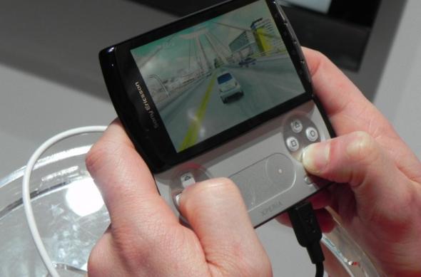 MWC 2011: Sony Ericsson Xperia Play Într-o experiență hands-on Mobilissimo (Video): dscn3285jpg.jpg