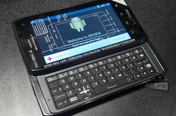 Motorola Droid 4 este un RAZR cu tastatura glisantă QWERTY! Arată foarte bine - iată imagini!: motorola_droid4_1.jpg