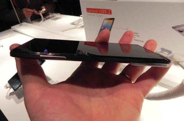 Lenovo Vibe Z hands on preview - phablet LTE de 5.5 inch cu procesor Snapdragon 800 (Retro MWC 2014 - Video): dscn4777jpg.jpg