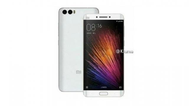 <b>Xiaomi Mi Note 2 are parte de o scăpare în fotografii hands on, care confirmă ecranul curbat din randarea anterioară</b>După randarea de ieri ce ne prezenta phablet-ul Xiaomi Mi Note 2, iată că acum pe web sosesc și două fotografi hands-on cu device-ul în cauză. Aceste materiale ne confirmă faptul că handset-ul va beneficia într-adevăr de un display cu margini curbate