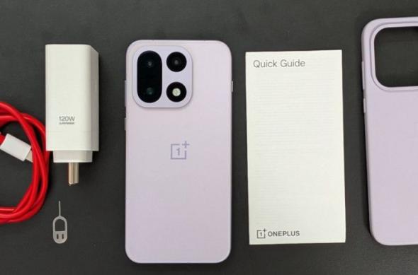 OnePlus 15 - Unboxing FoneArena: OnePlus 15 (8).jpg