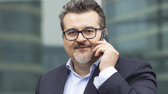<b>De ce nu a existat Motorola edge 60 Ultra şi ce e special la edge 70: Interviu cu Fabio Capocchi, oficial Motorola</b>Motorola a lansat în această toamnă modelul Edge 70, un smartphone subțire, elegant și bazat pe inteligență artificială, care marchează începutul unei noi ere pentru companie. Cu această ocazie, am stat de vorbă cu Fabio Capocchi