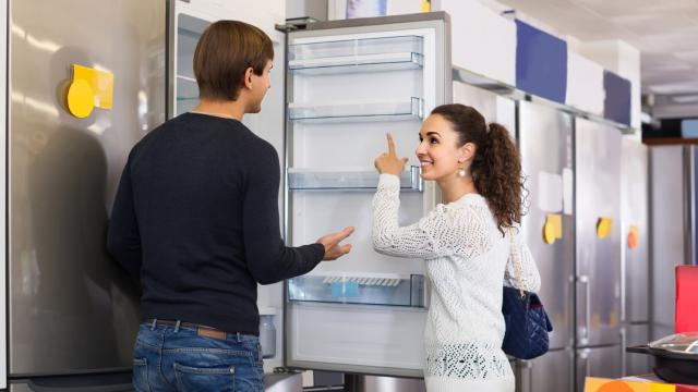 <b>Top 5 frigidere recomandate de Mobilissimo pentru cupoanele programului Rabla Electrocasnice de pe eMAG</b>Programul „Rabla pentru electrocasnice” din acest an a ajuns deja la a doua etapă, iar campania este încă în desfășurare. Dacă plănuiai să îți achiziționezi un frigider, ai un astfel de voucher pregătit, dar încă nu ai găsit modelul potrivit, ar fi cazul