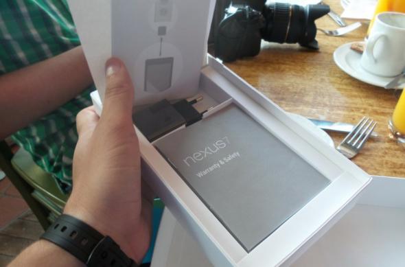 Noul Google Nexus 7 - primele impresii (video): google_nexus_7_2013_mobilissimo_4.jpg