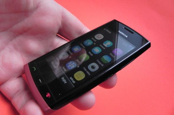 Review Nokia 500 - telefon tineresc, cu preț accesibil, cameră rezonabilă (Video): dscn9676jpg.jpg